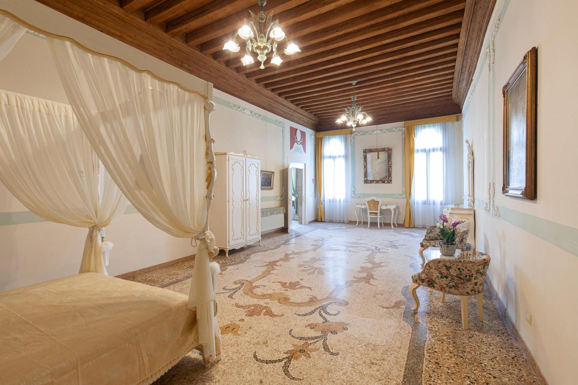 Luxury Apartment Pesaro Papafava Venise Extérieur photo
